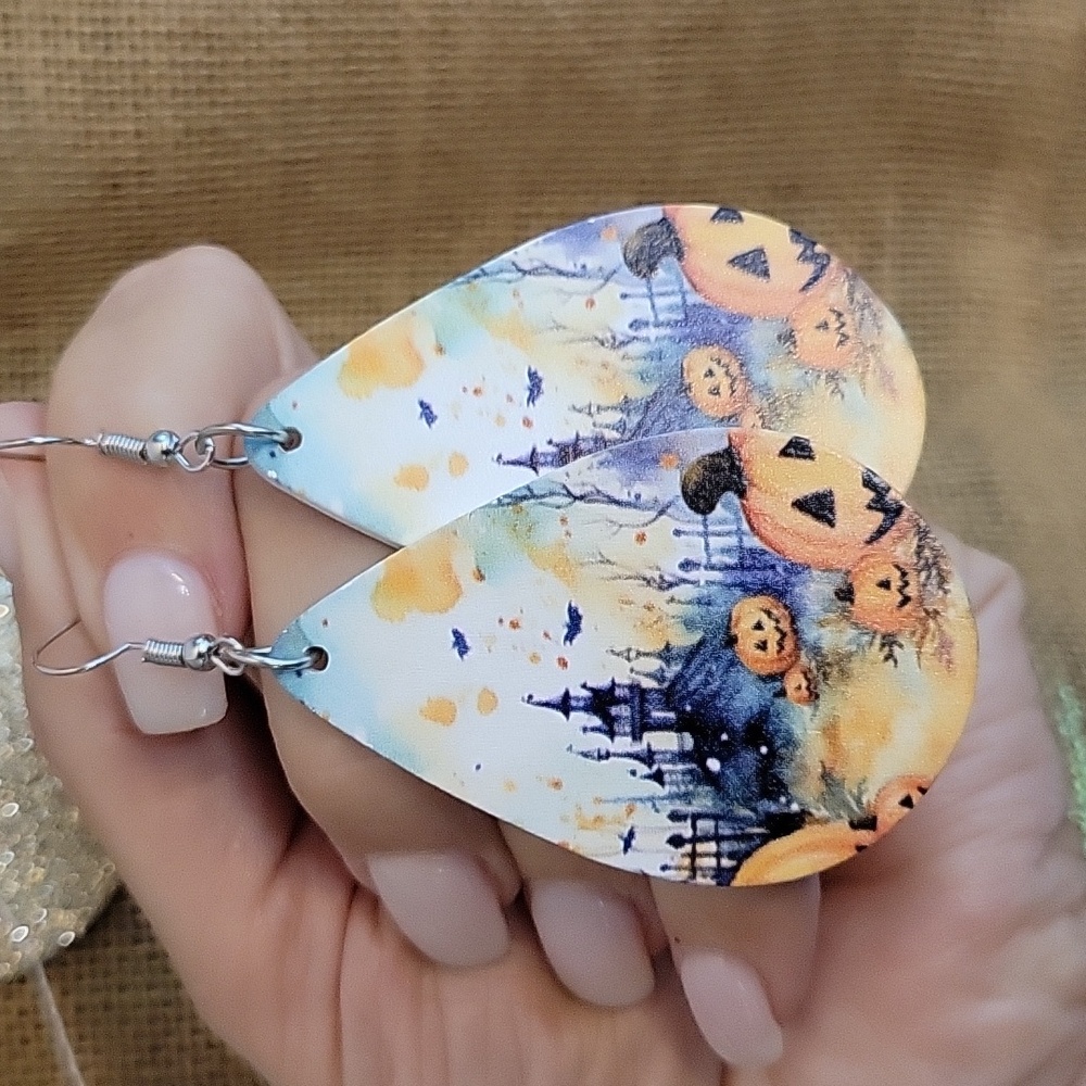HAUNTED HALLOWEEN DROP EARRINGS